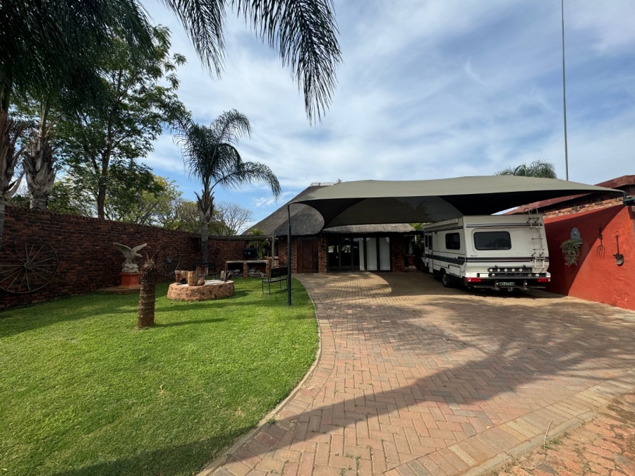 Commercial Property for Sale in Hartbeespoort Rural North West